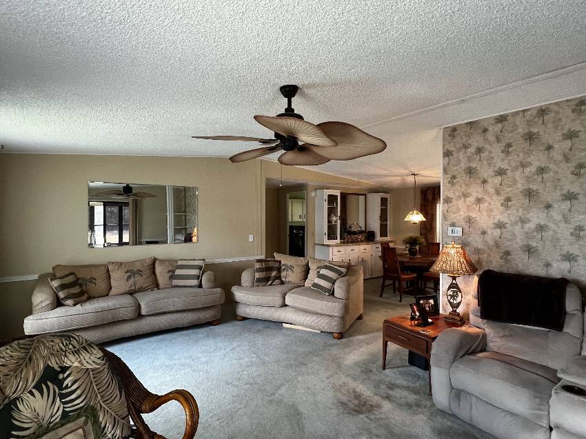 195 Fairway Circle a Winter Haven, FL Mobile or Manufactured Home for Sale